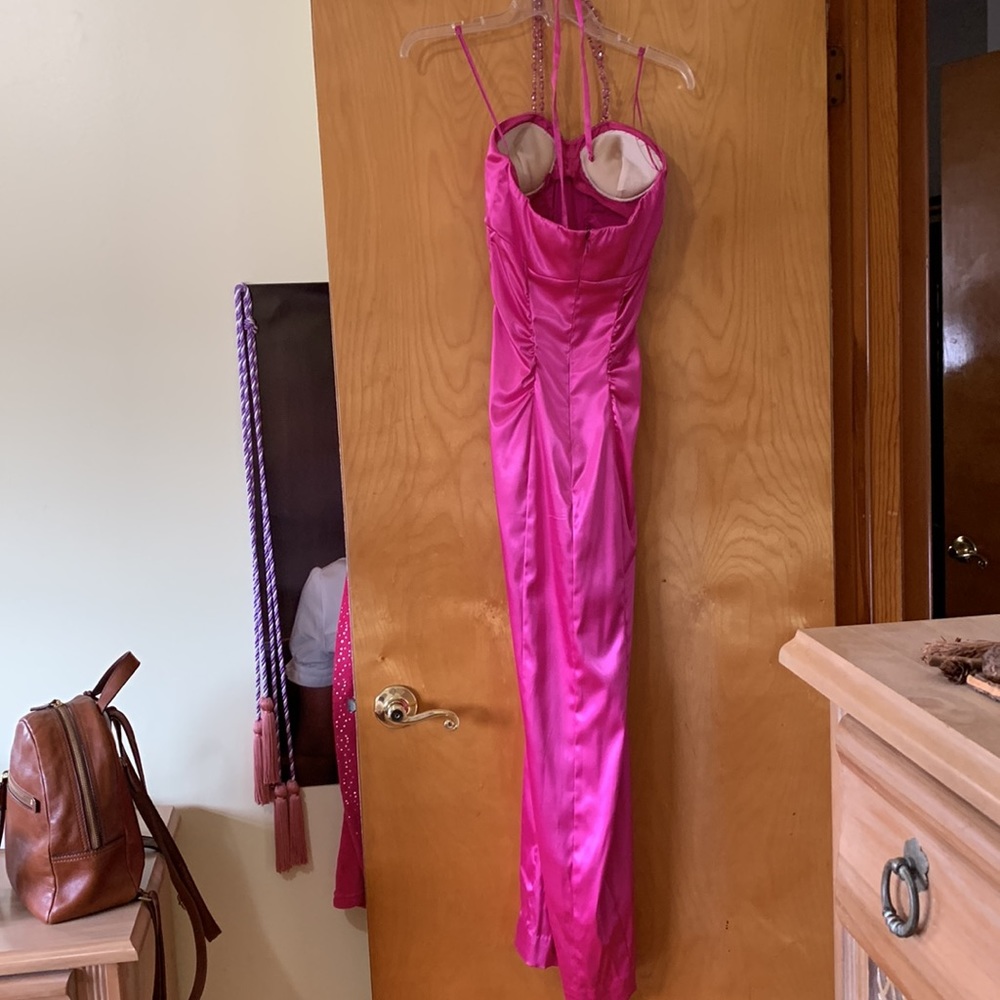 PROM DRESS Satin with beaded halter - Picture 3 of 5